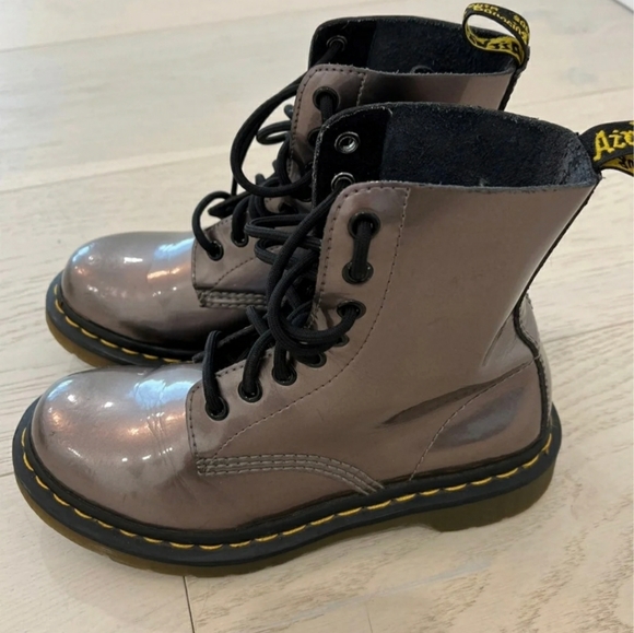 Dr. Martens Pewter Spectra Patent Leather Pascal - Picture 2 of 5